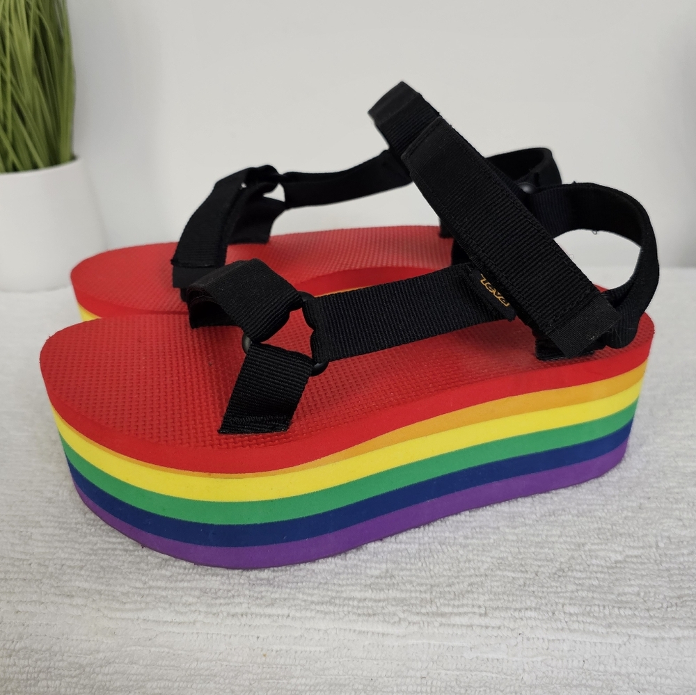 Teva Flatform Bold Universal Stripe Rainbow Pride Platform Adjustable Sandals - Picture 6 of 13